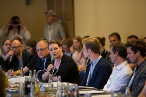 14241365862_6c3e364dcd_z